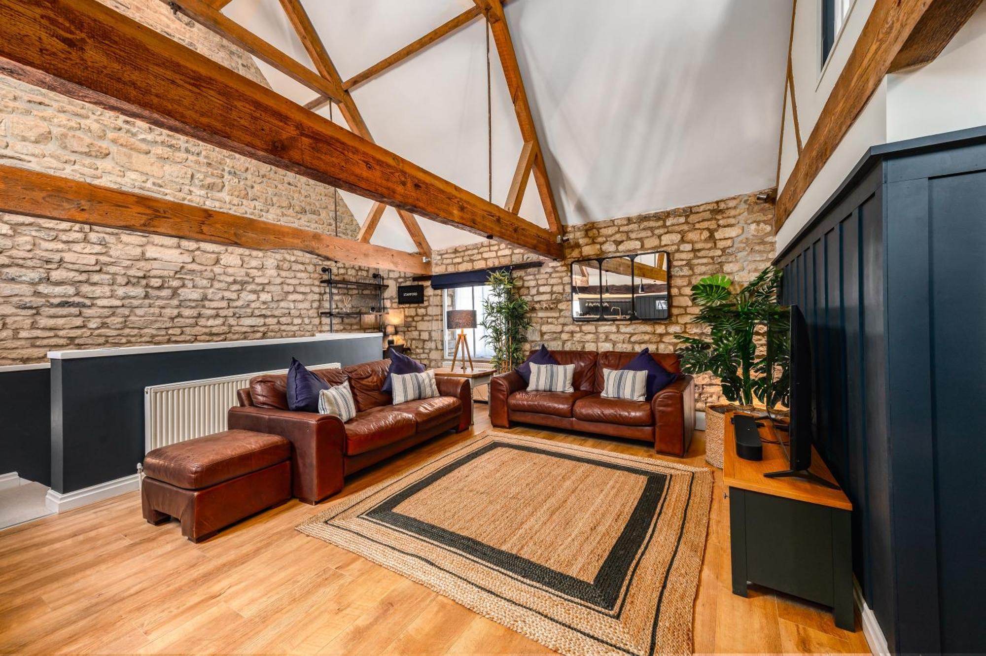 Stylish Central 6 Bedroom Converted Granary Стамфорд Екстер'єр фото