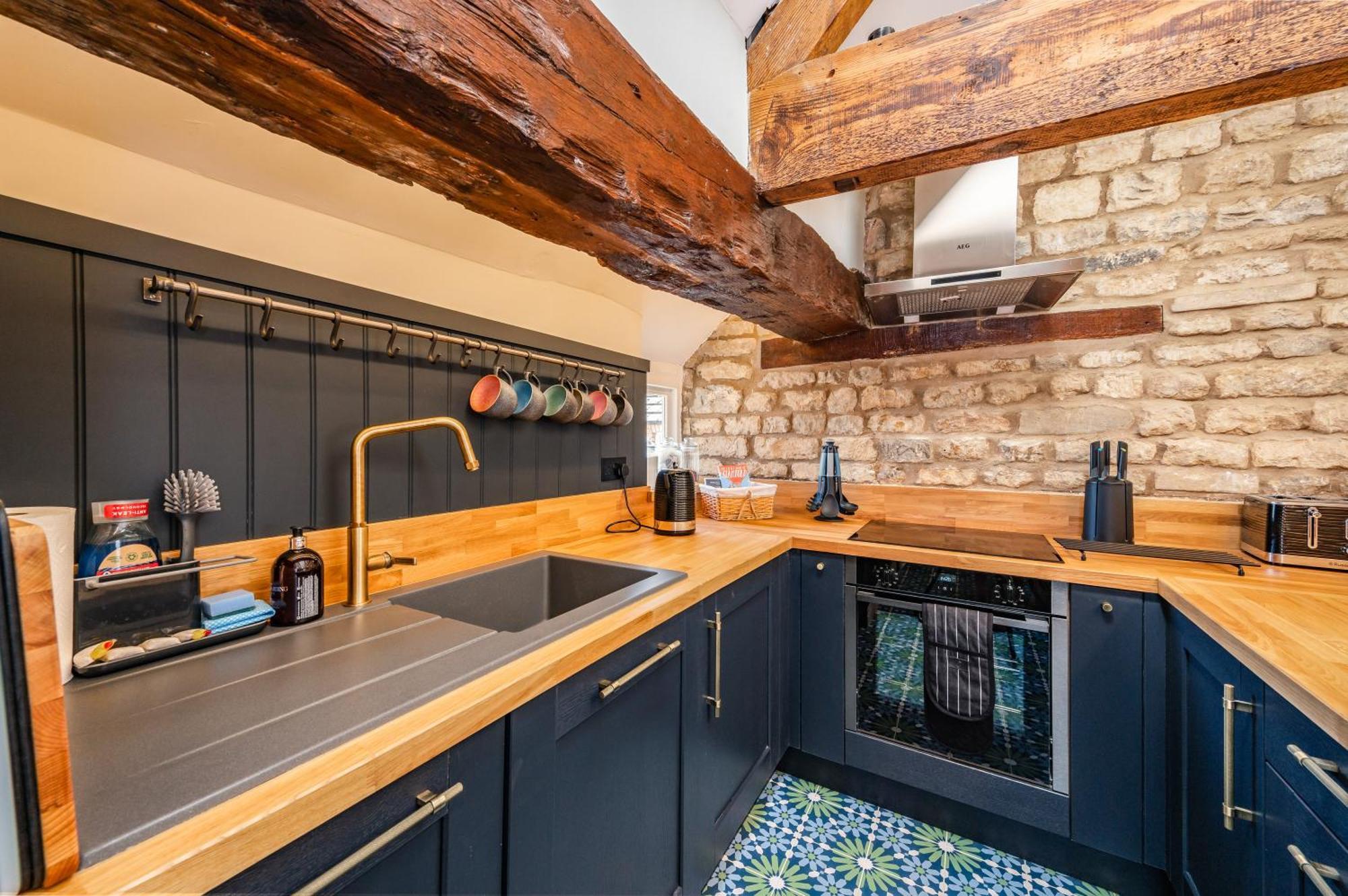 Stylish Central 6 Bedroom Converted Granary Стамфорд Екстер'єр фото