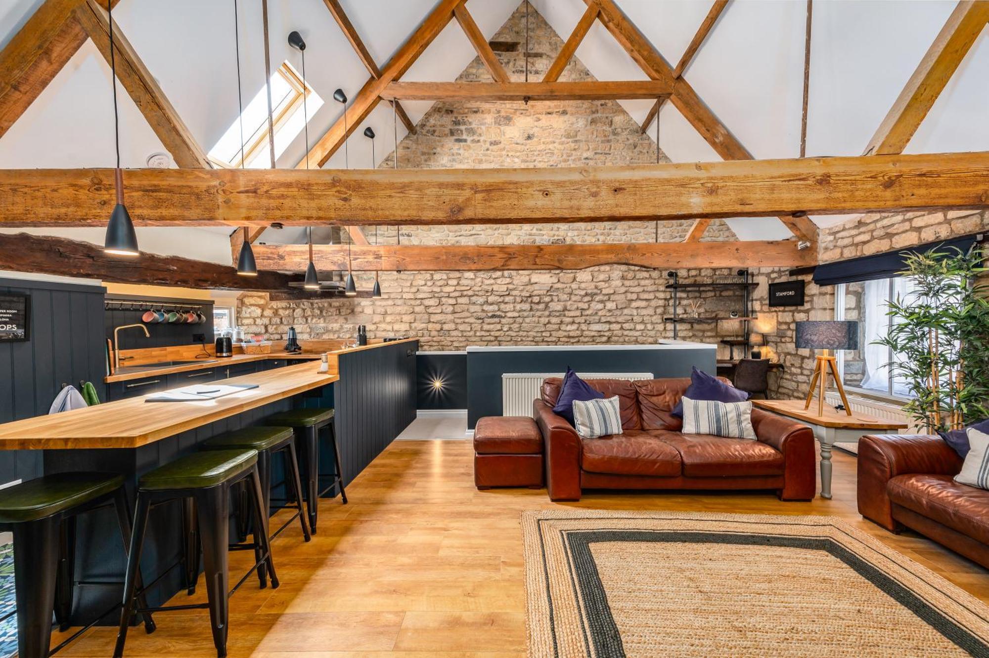 Stylish Central 6 Bedroom Converted Granary Стамфорд Екстер'єр фото