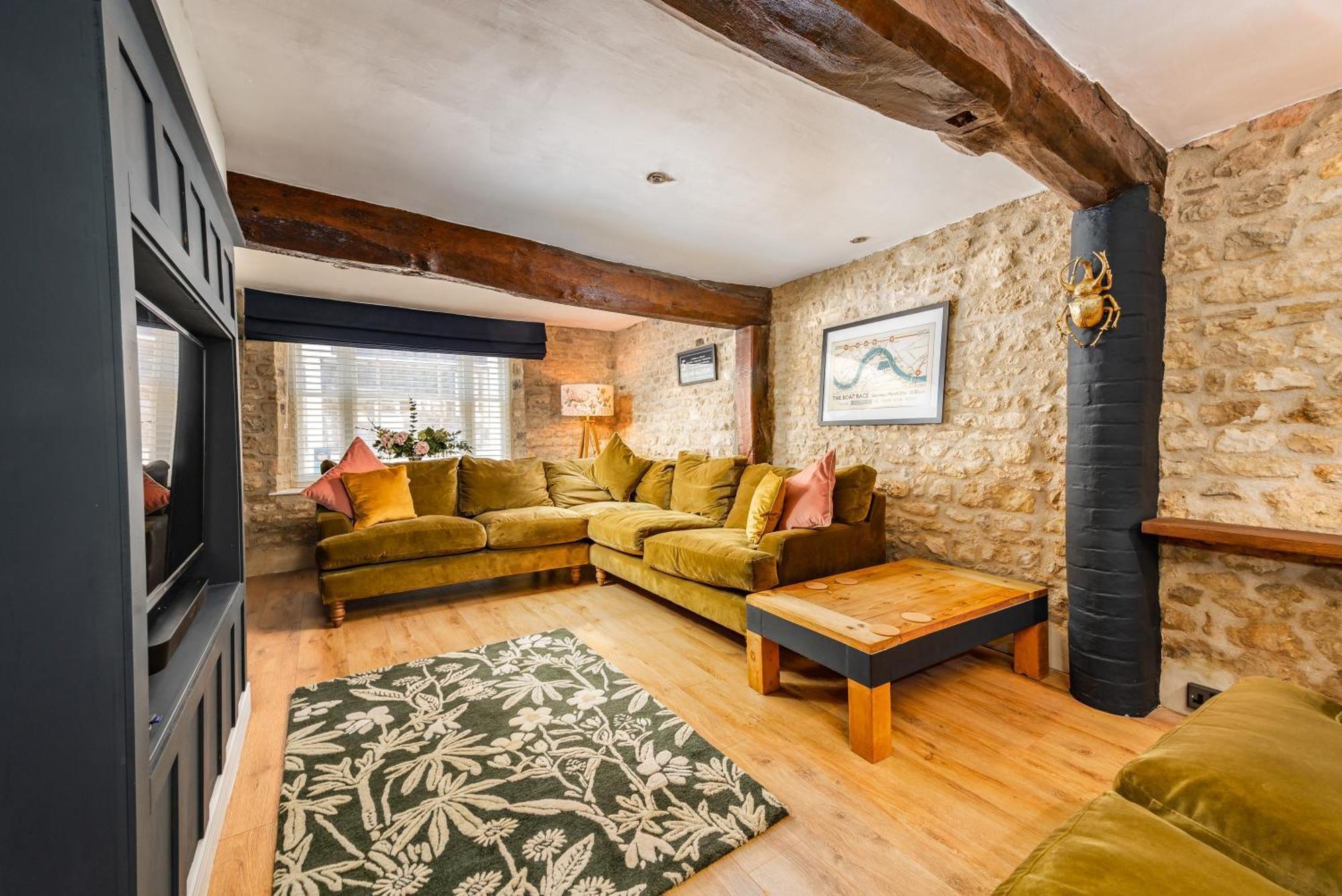 Stylish Central 6 Bedroom Converted Granary Стамфорд Екстер'єр фото